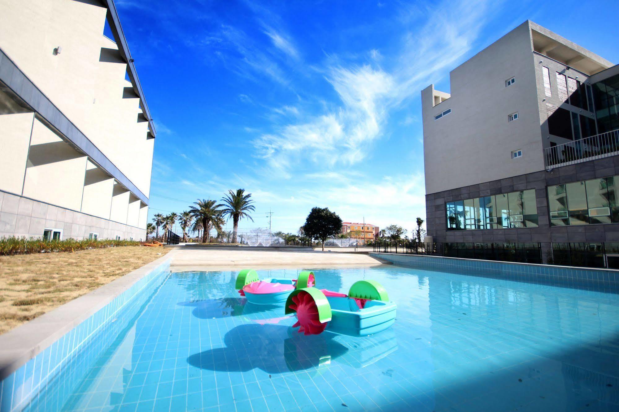 The Four Graces Resort Чечжу Екстер'єр фото